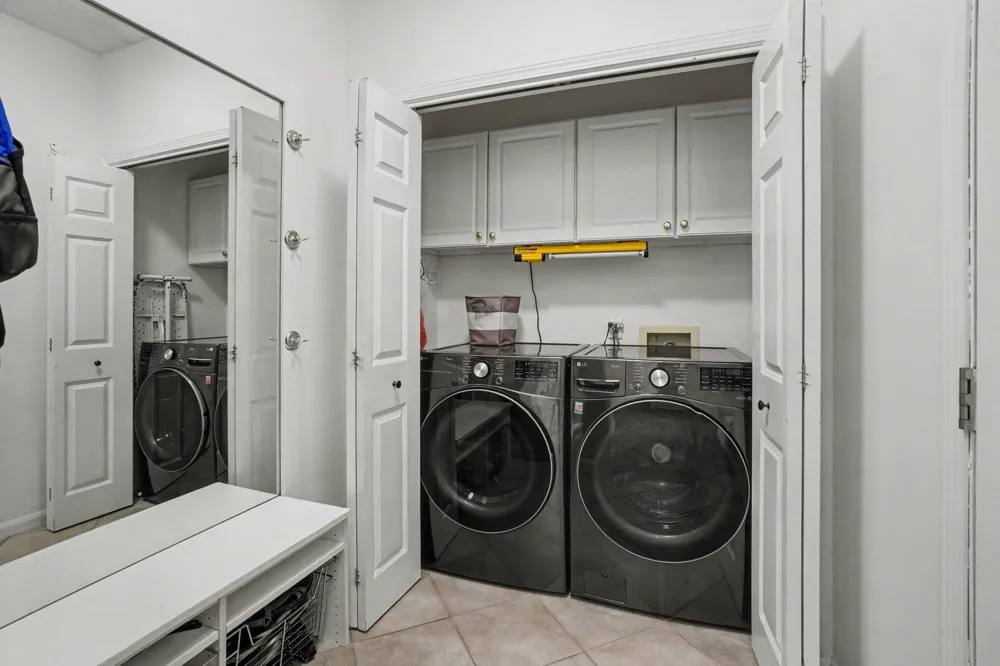9521 Ridgecrest Drive Zeeland, MI 49464