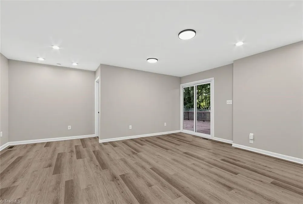 2110 Kylemore Drive Greensboro, NC 27406