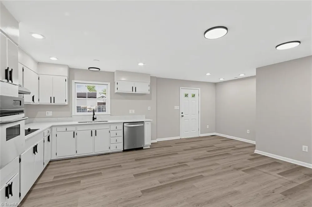2110 Kylemore Drive Greensboro, NC 27406