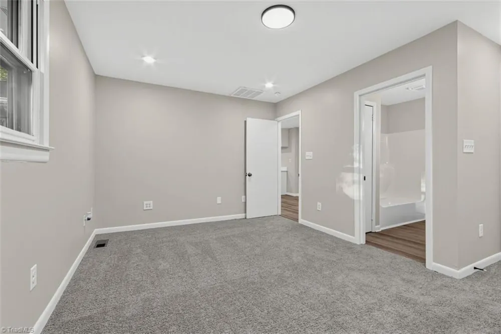2110 Kylemore Drive Greensboro, NC 27406