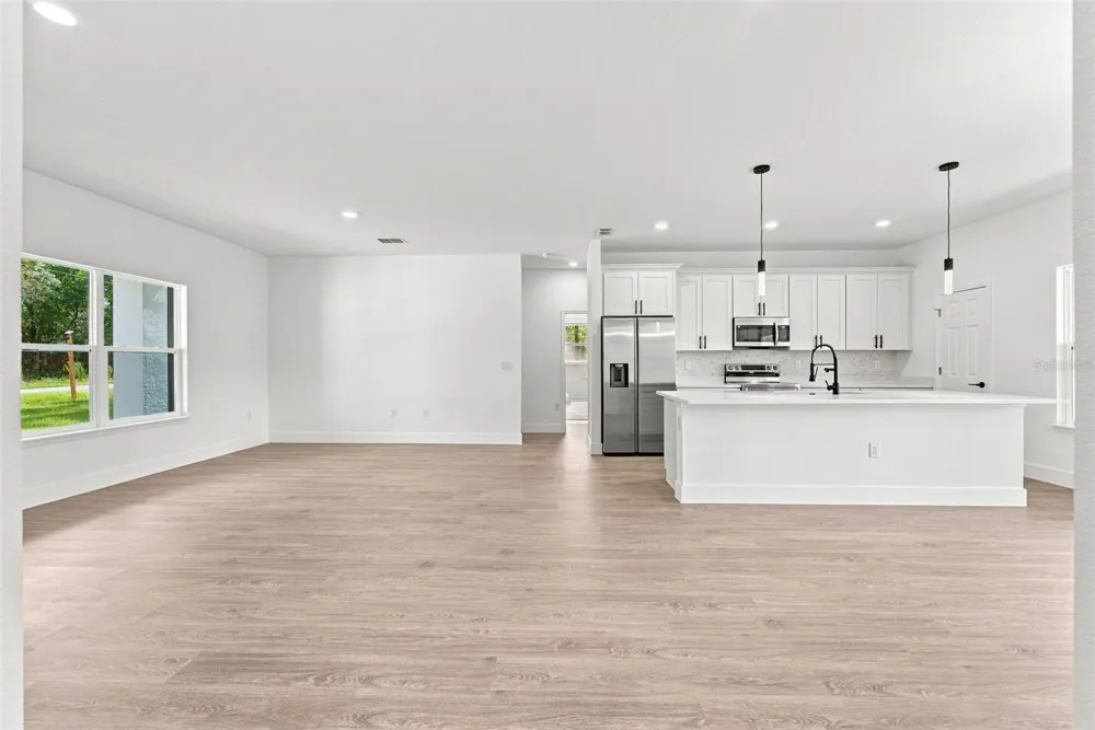143 W GONDOLIER PLACE Citrus Springs, FL 34434