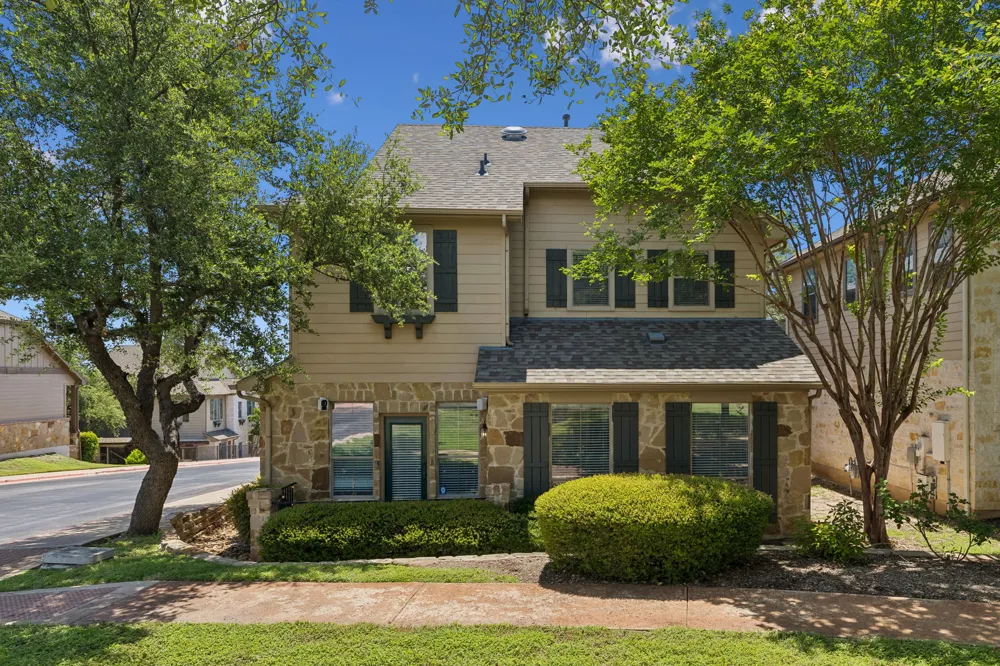 11400 W Parmer Lane #14 Cedar Park, TX 78613