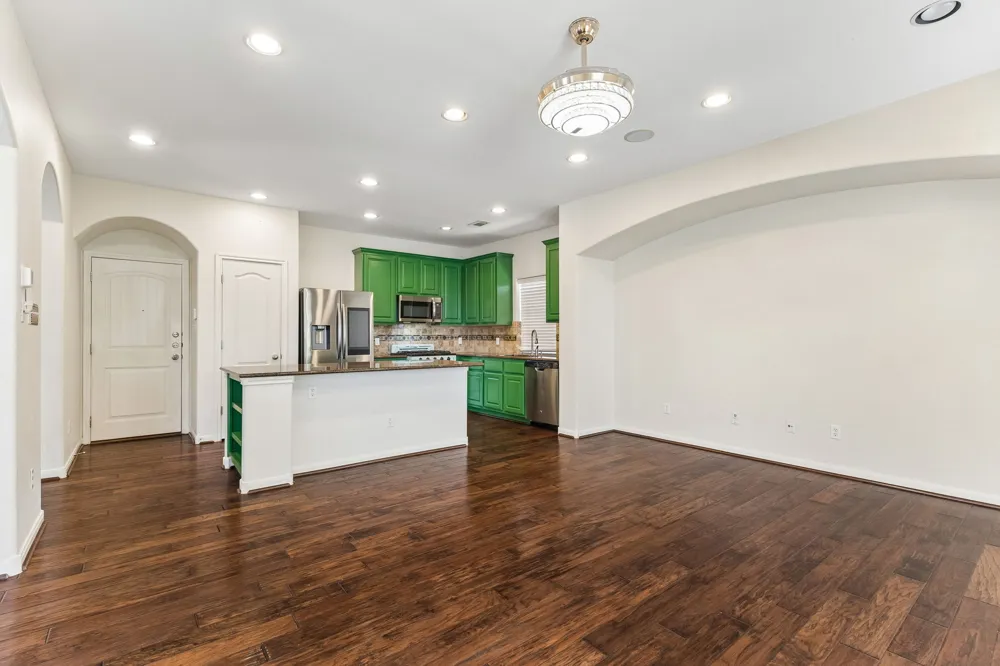 11400 W Parmer Lane #14 Cedar Park, TX 78613