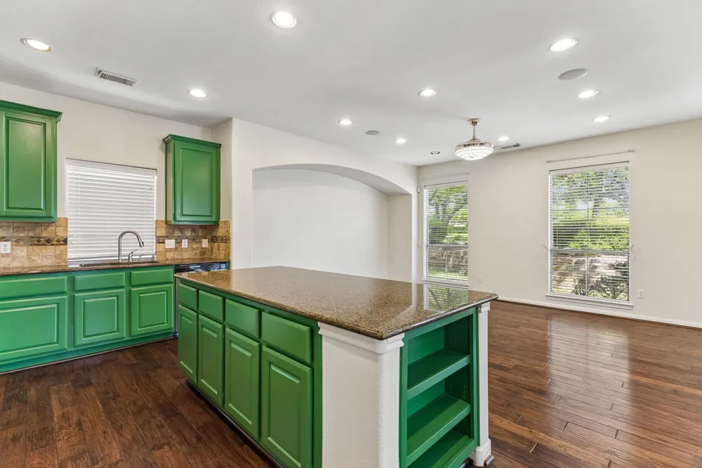 11400 W Parmer Lane #14 Cedar Park, TX 78613
