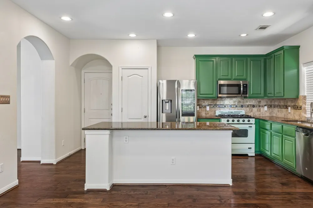 11400 W Parmer Lane #14 Cedar Park, TX 78613