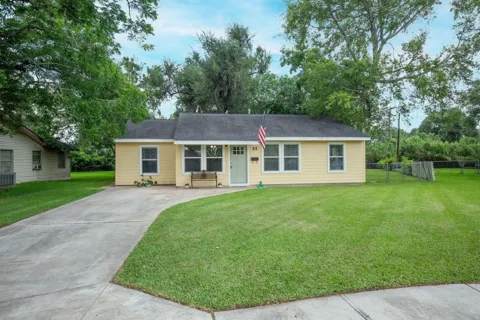 55 Elm Court