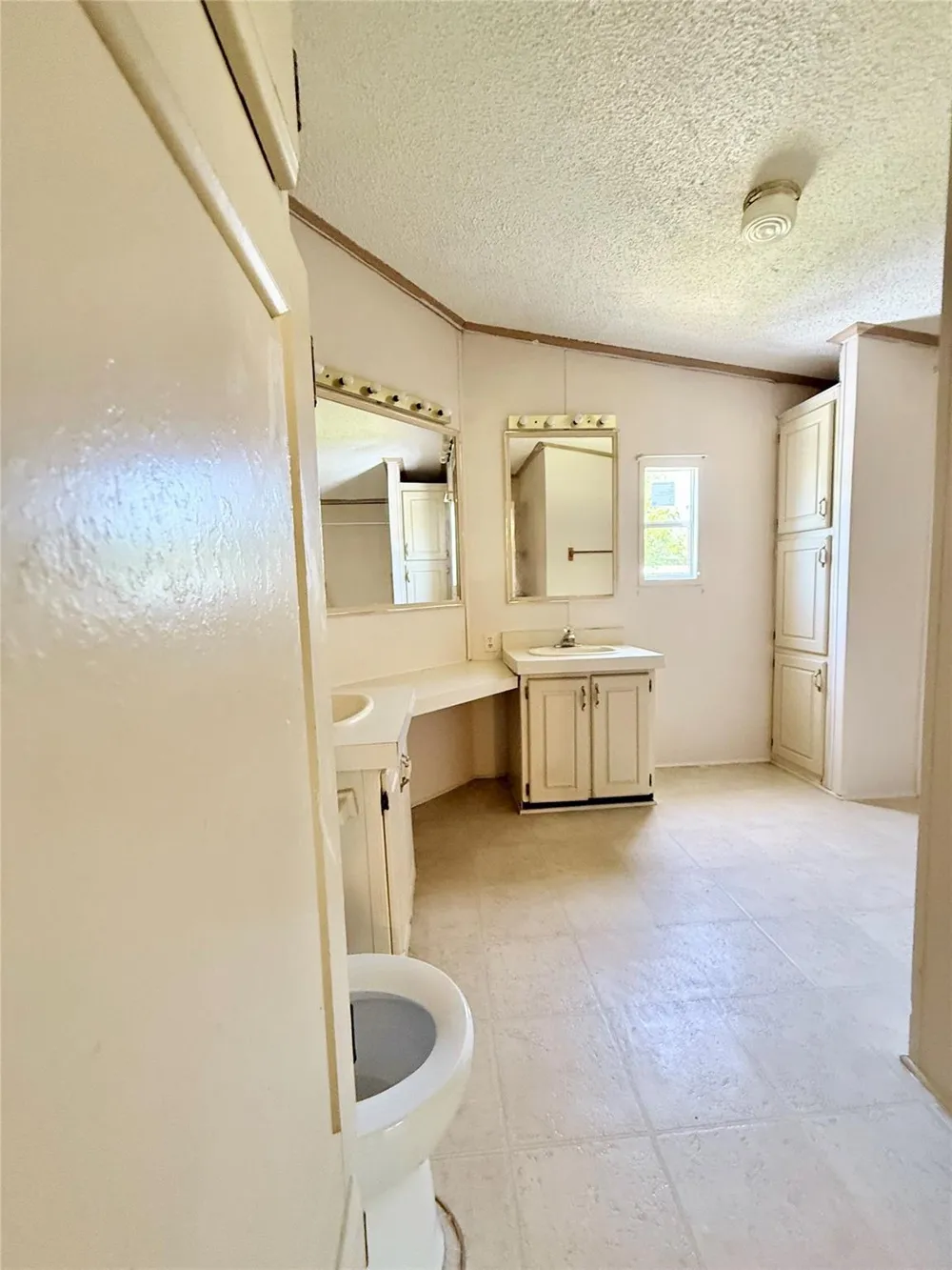 1014 Tealway Drive Pasadena, TX 77504