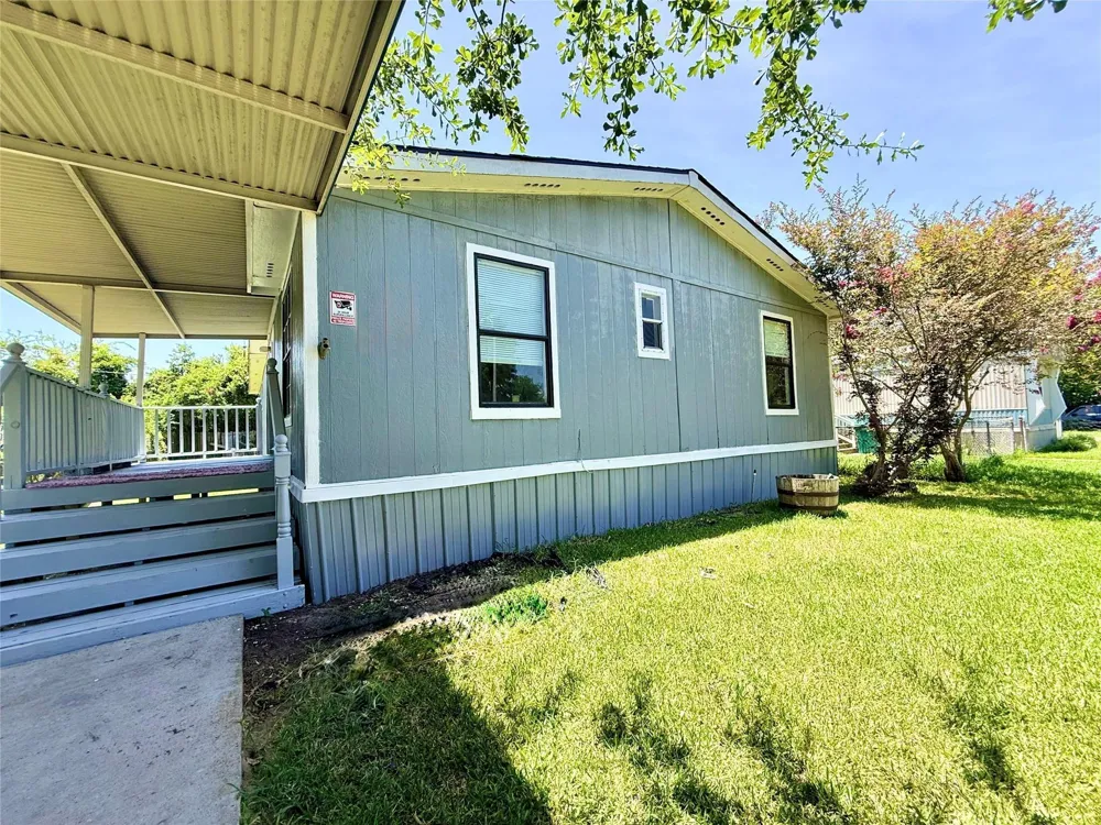 1014 Tealway Drive Pasadena, TX 77504