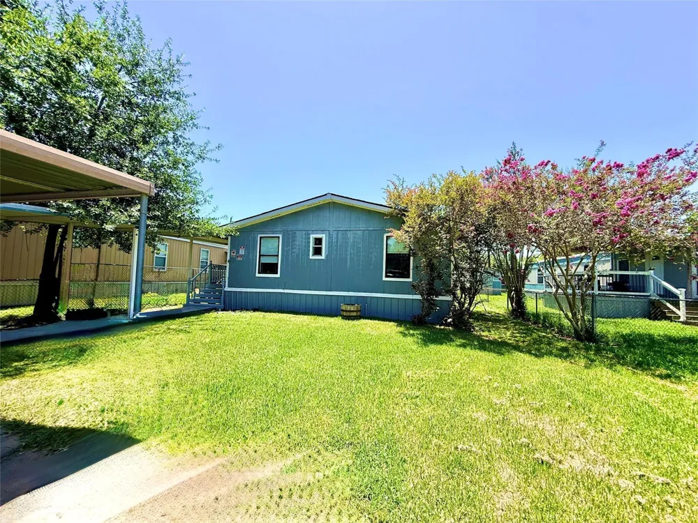 1014 Tealway Drive Pasadena, TX 77504