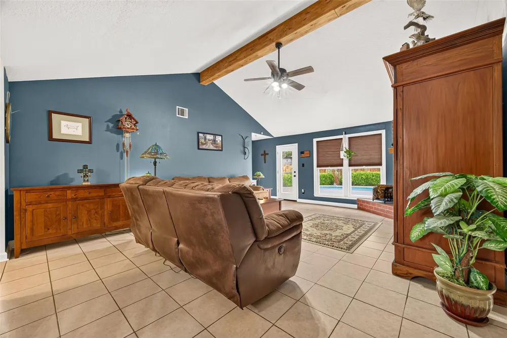 18314 Crosswinds Way Crosby, TX 77532