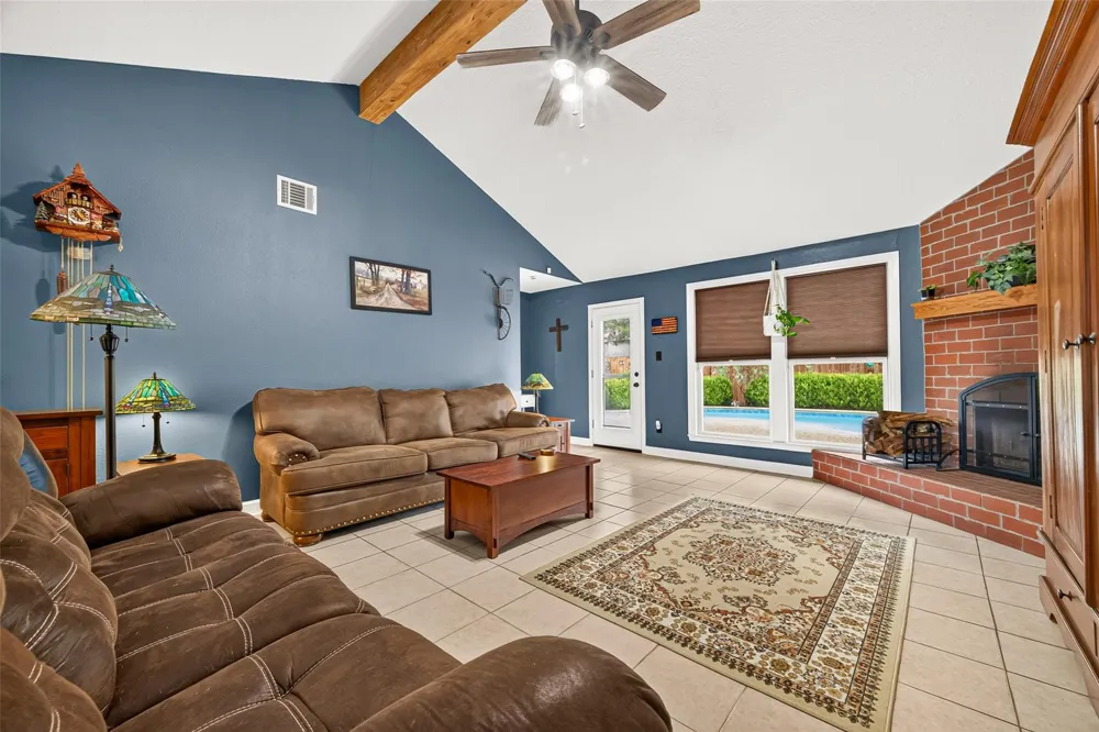 18314 Crosswinds Way Crosby, TX 77532