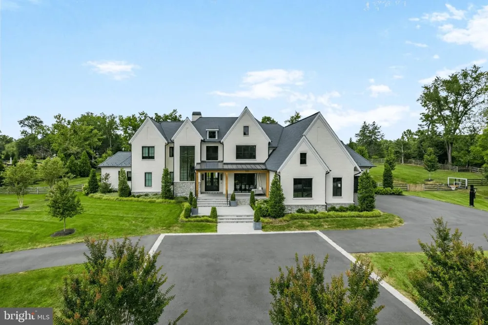 9910 DEERFIELD POND DRIVE Great Falls, VA 22066