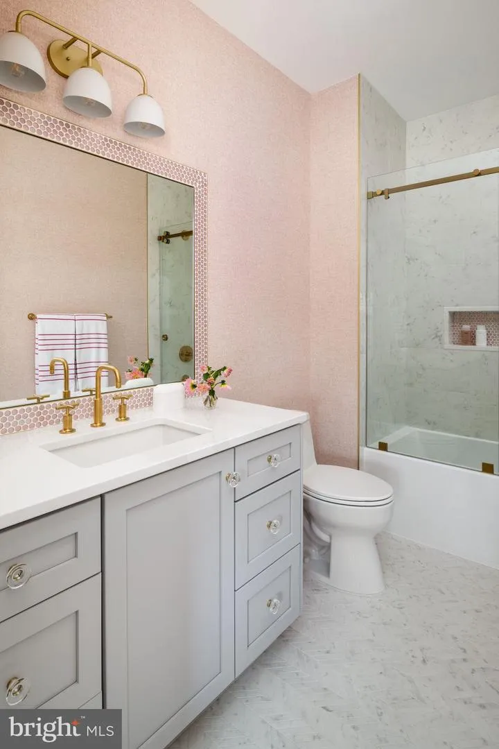 9910 DEERFIELD POND DRIVE Great Falls, VA 22066