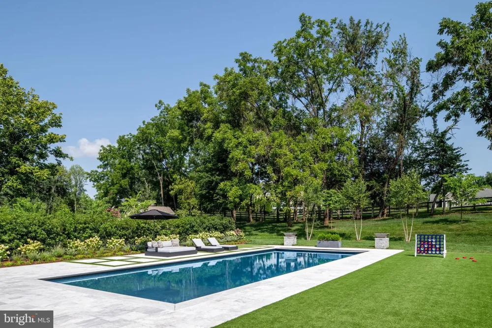 9910 DEERFIELD POND DRIVE Great Falls, VA 22066