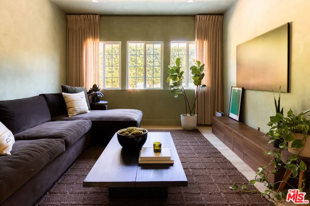 1216 Virgil Avenue Los Angeles, CA 90029