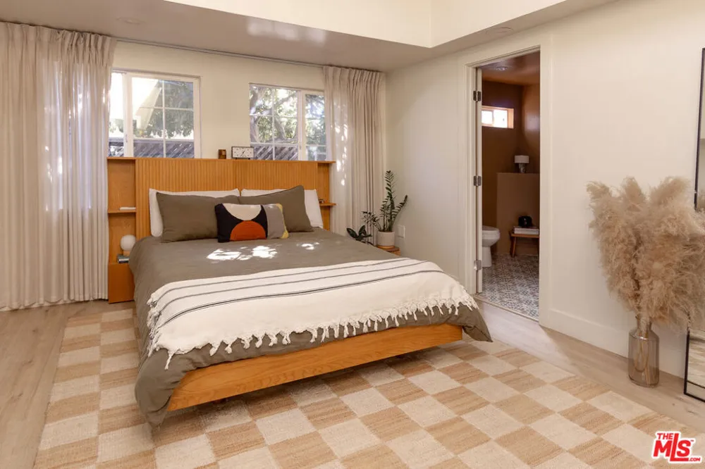 1216 Virgil Avenue Los Angeles, CA 90029