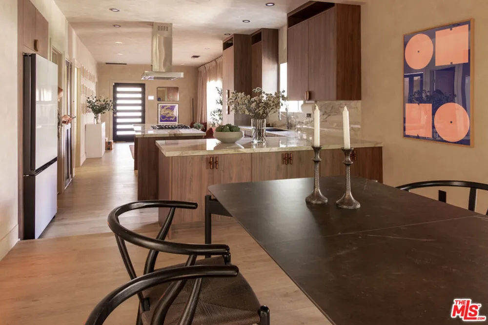 1216 Virgil Avenue Los Angeles, CA 90029
