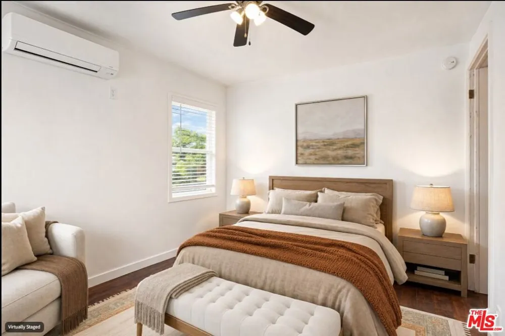 9819 S Hoover Street Los Angeles, CA 90044