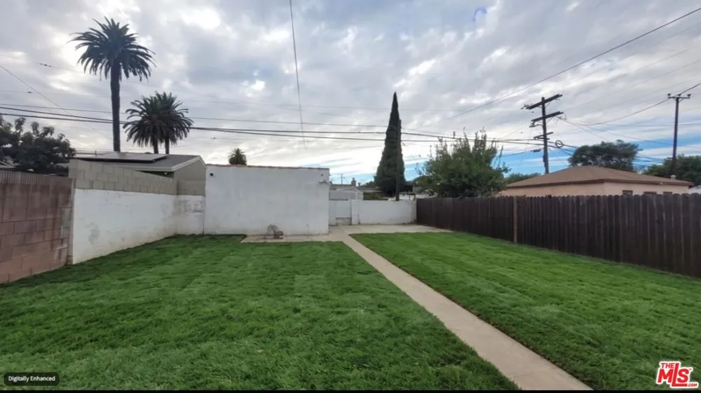9819 S Hoover Street Los Angeles, CA 90044