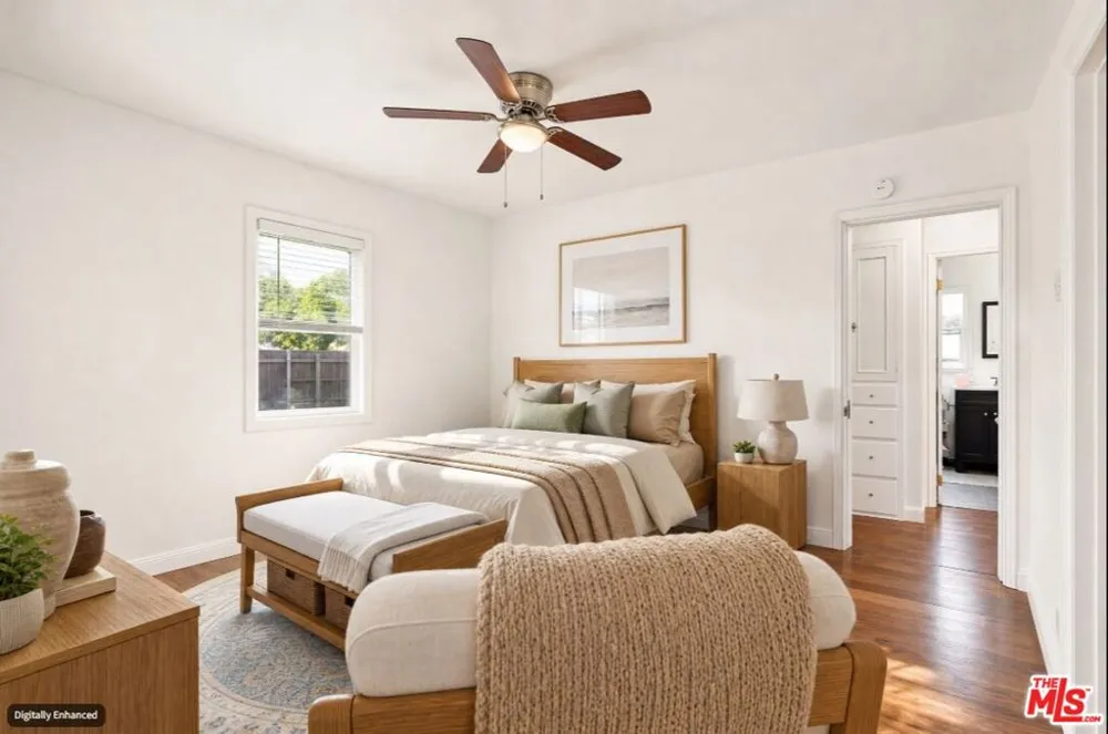 9819 S Hoover Street Los Angeles, CA 90044