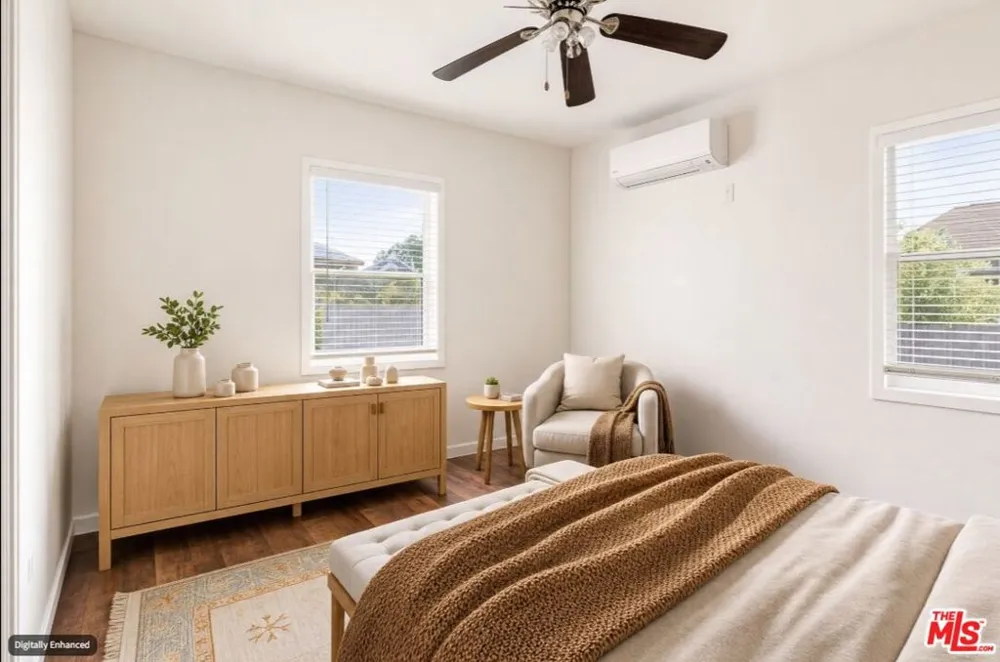 9819 S Hoover Street Los Angeles, CA 90044