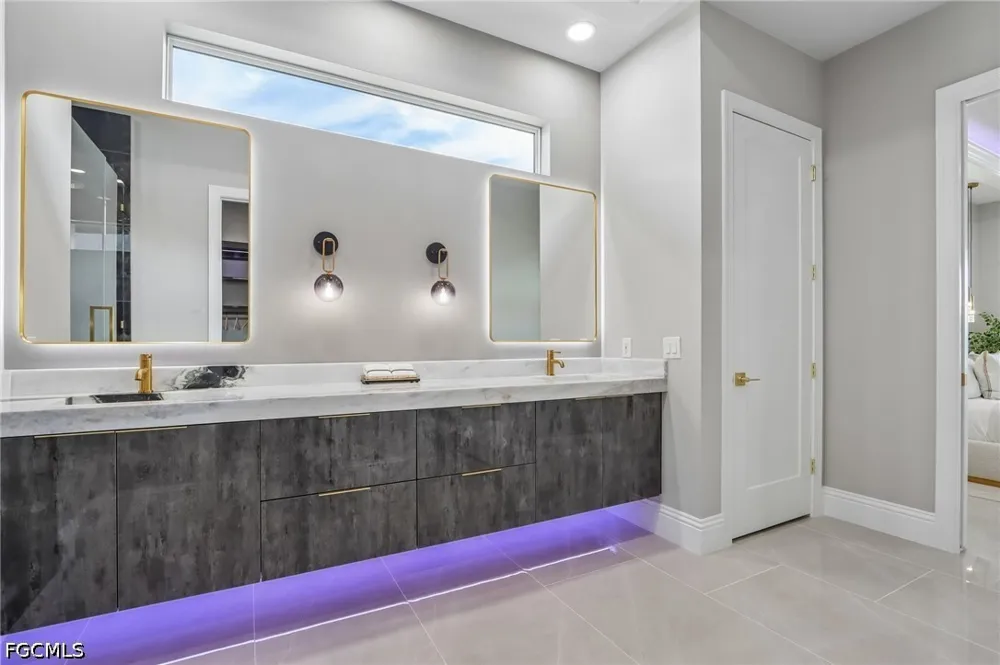 NW 40th Place Cape Coral, FL 33993