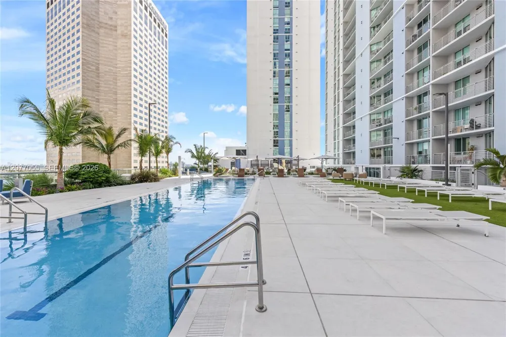 325 S Biscayne Blvd #2723 Miami, FL 33131