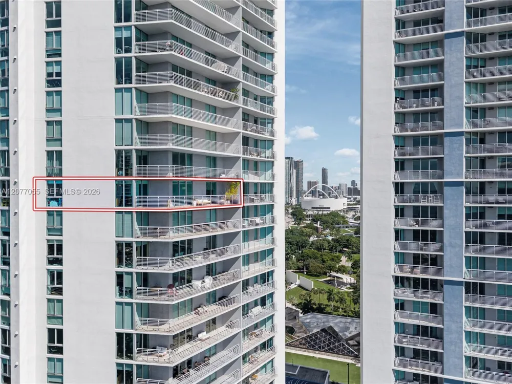 325 S Biscayne Blvd #2723 Miami, FL 33131