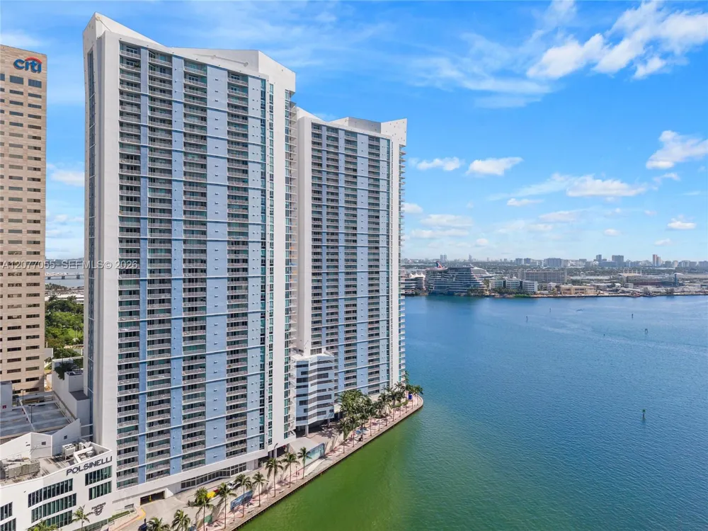 325 S Biscayne Blvd #2723 Miami, FL 33131