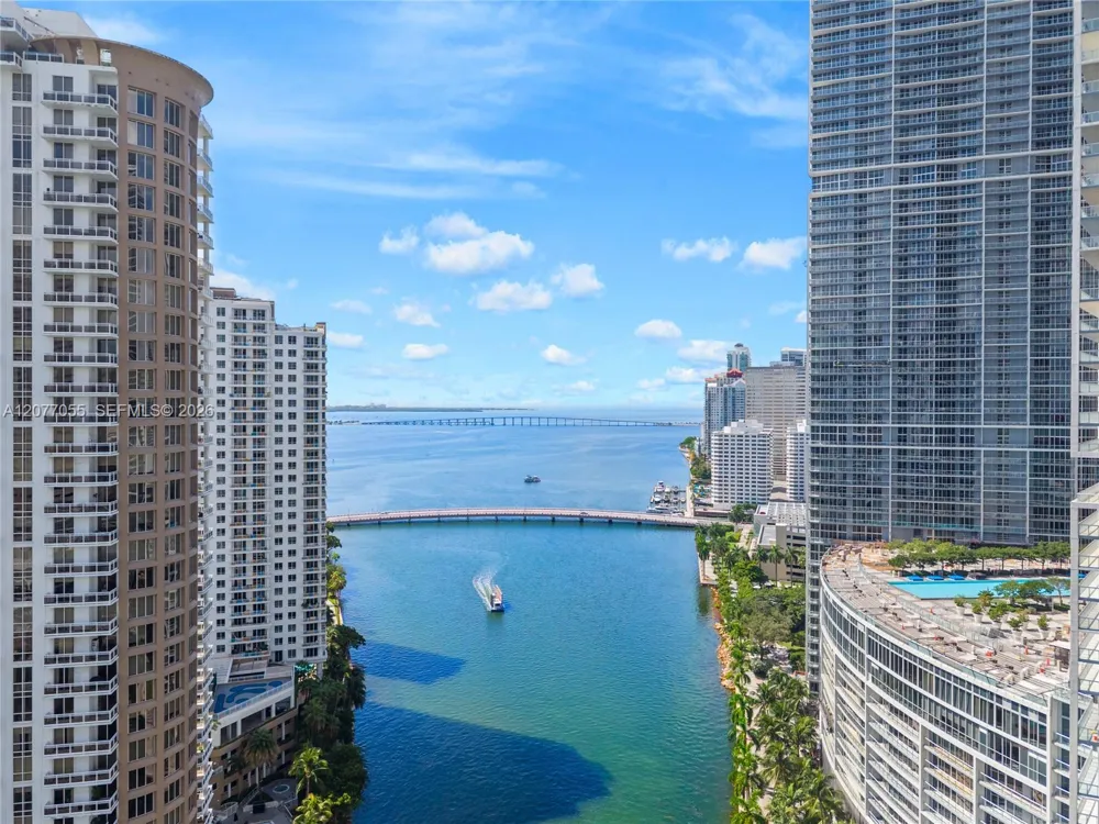 325 S Biscayne Blvd #2723 Miami, FL 33131