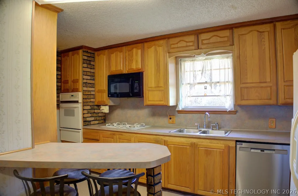5001 S 31st West Avenue Tulsa, OK 74107