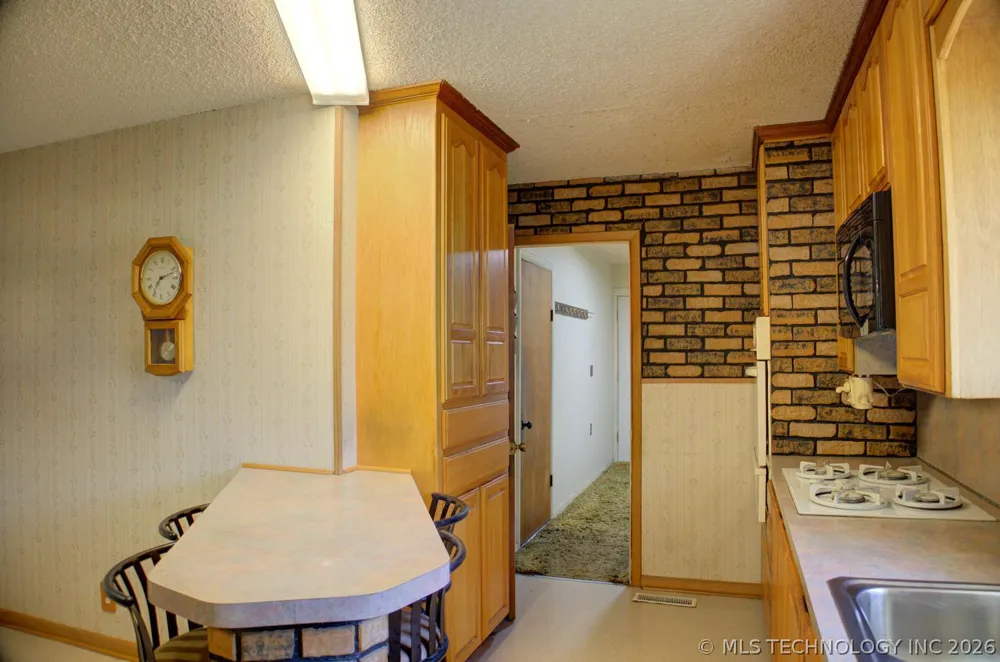 5001 S 31st West Avenue Tulsa, OK 74107
