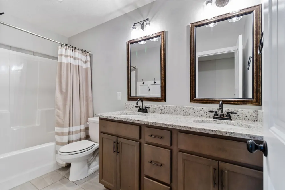 1072 Chagford Dr Clarksville, TN 37043
