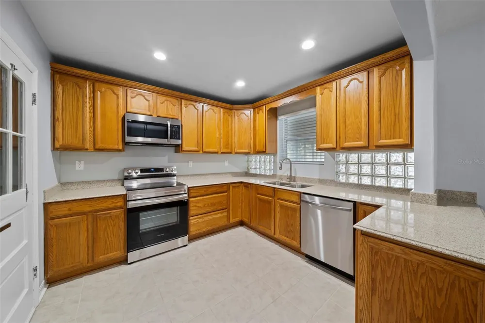 4105 W TACON STREET Tampa, FL 33629