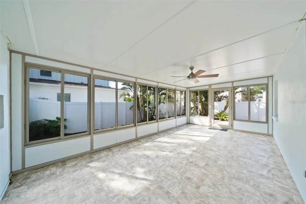 4105 W TACON STREET Tampa, FL 33629