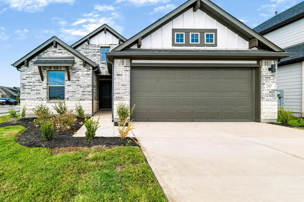 210 Melrose Street Hutto, TX 78634