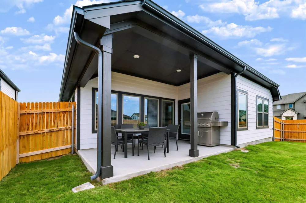 210 Melrose Street Hutto, TX 78634