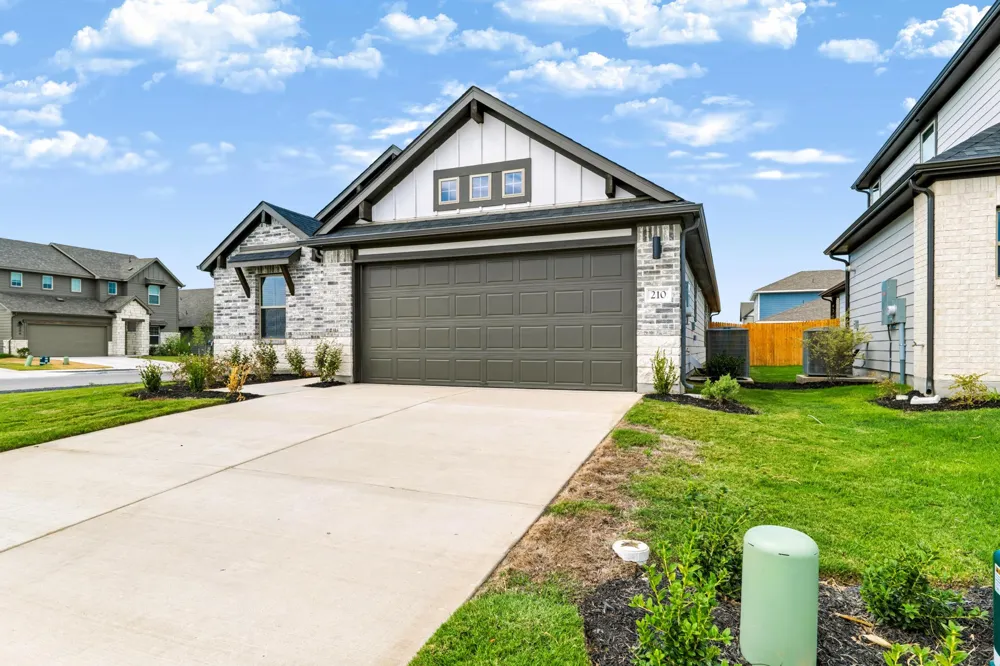 210 Melrose Street Hutto, TX 78634