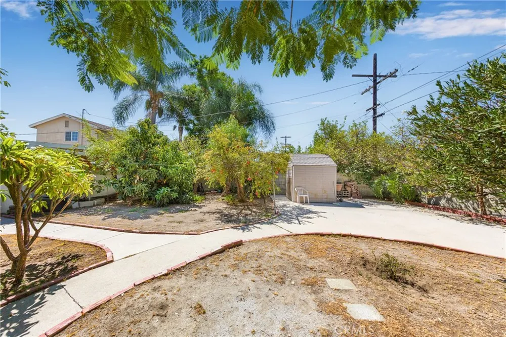 7545 Riverton Sun Valley, CA 91352