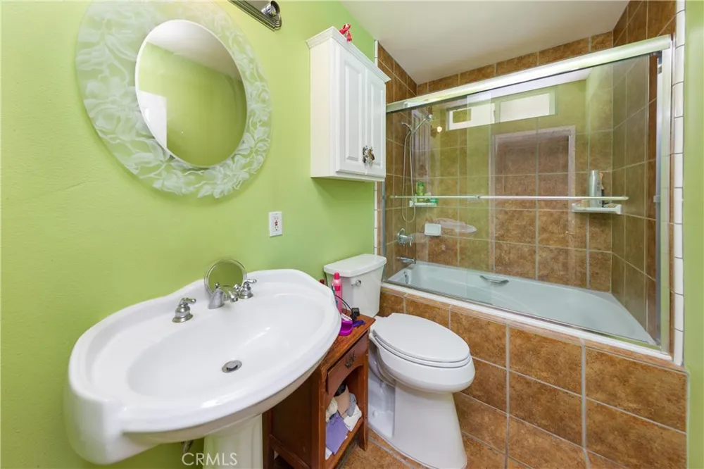 7545 Riverton Sun Valley, CA 91352