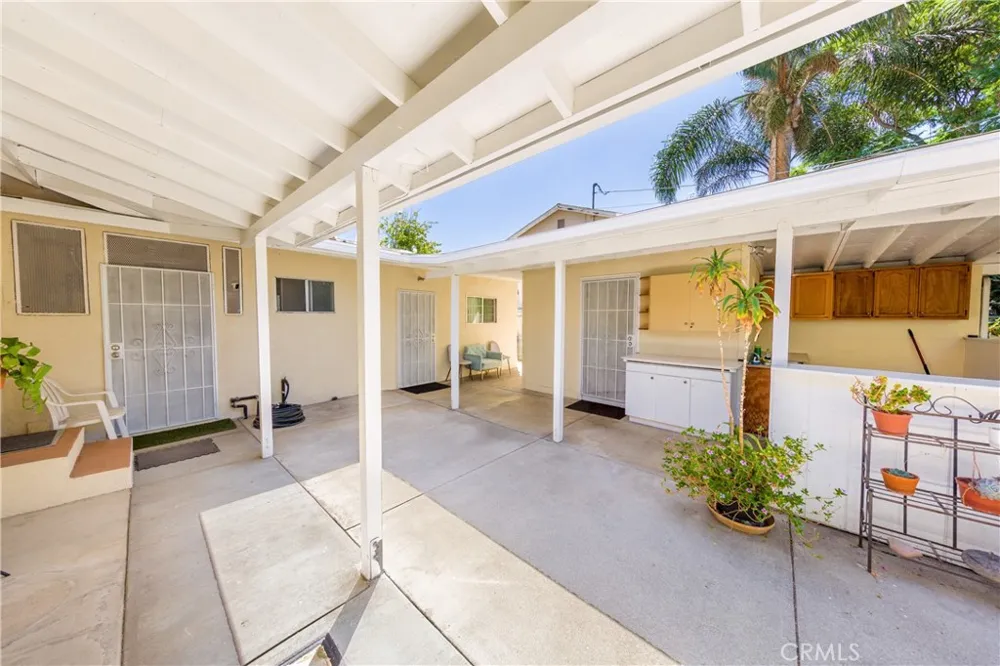 7545 Riverton Sun Valley, CA 91352