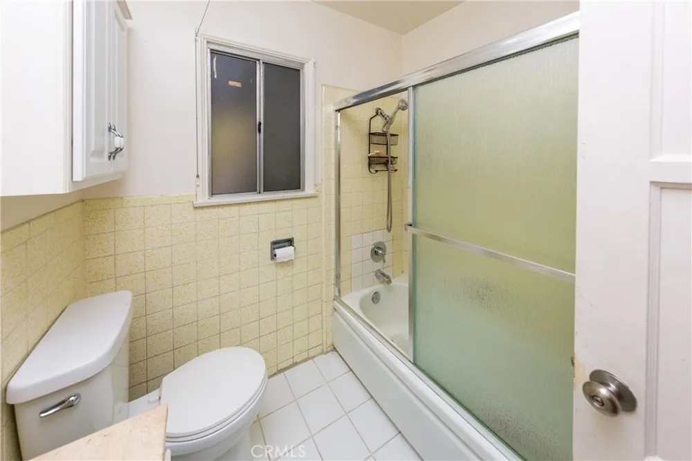 7545 Riverton Sun Valley, CA 91352