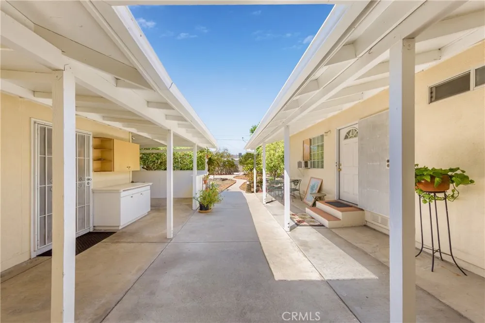 7545 Riverton Sun Valley, CA 91352