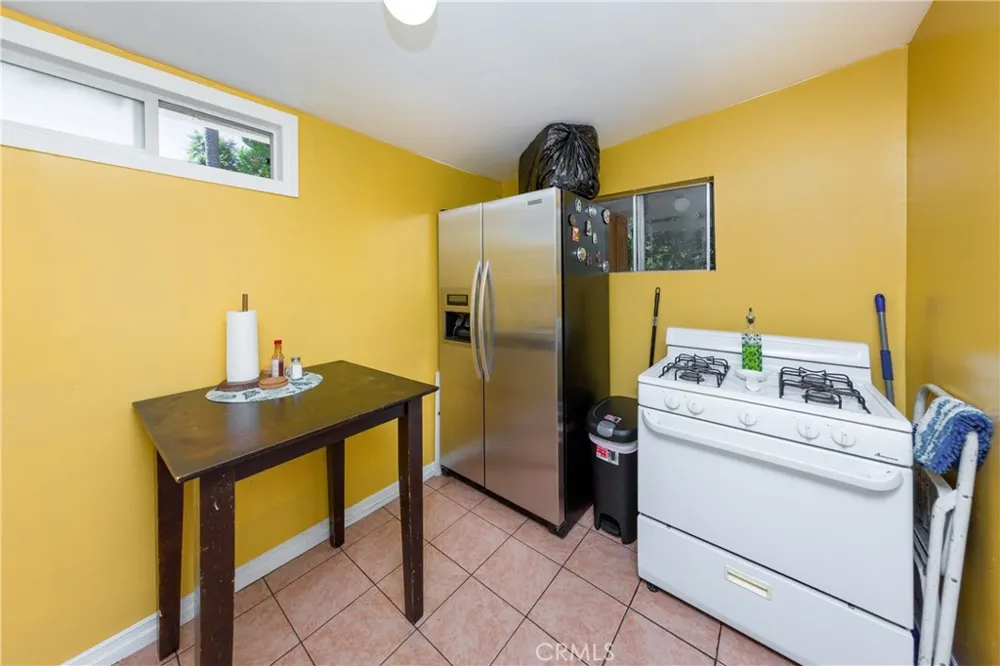 7545 Riverton Sun Valley, CA 91352