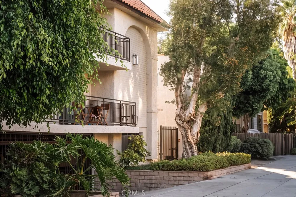 5003 Tilden Sherman Oaks, CA 91423