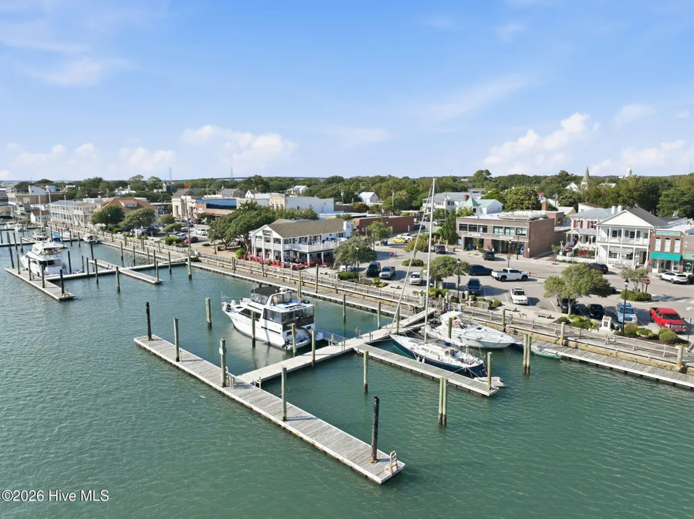 509 Front Street #A Beaufort, NC 28516