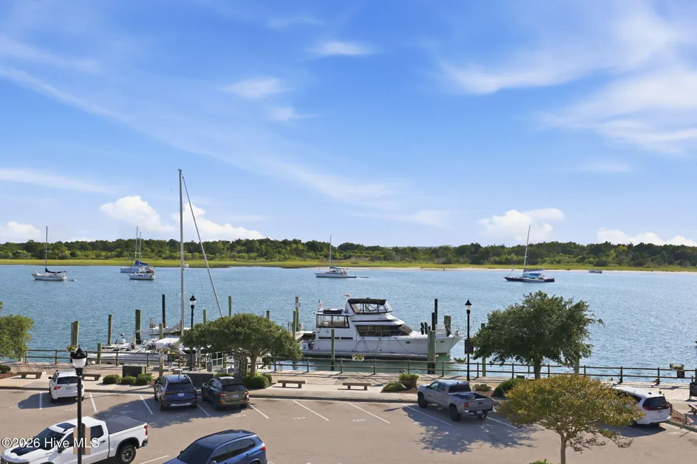509 Front Street #A Beaufort, NC 28516