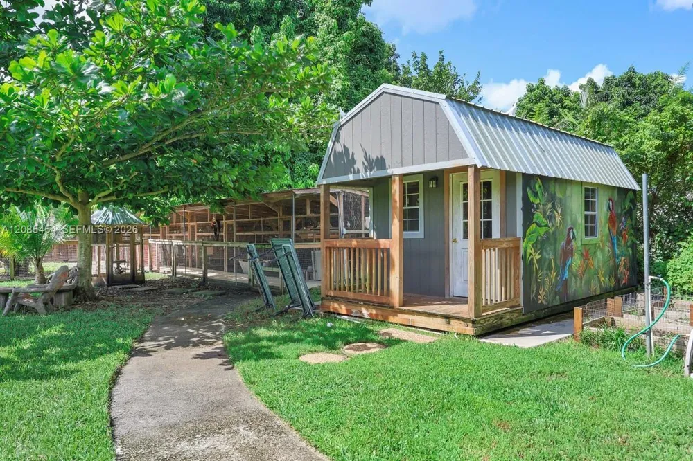 19620 SW 234th St Homestead, FL 33031