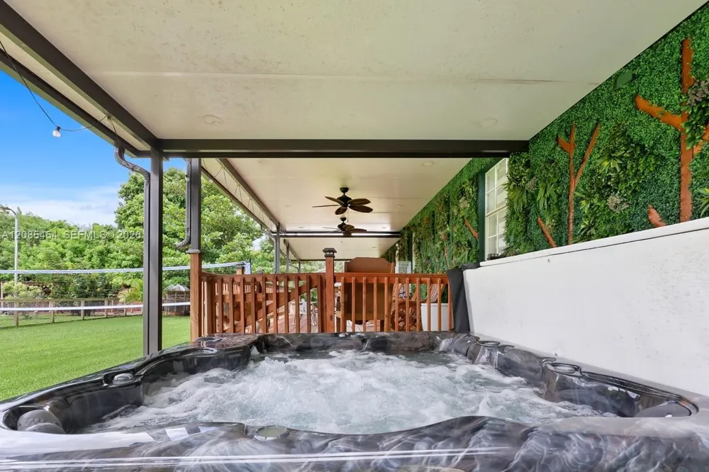 19620 SW 234th St Homestead, FL 33031