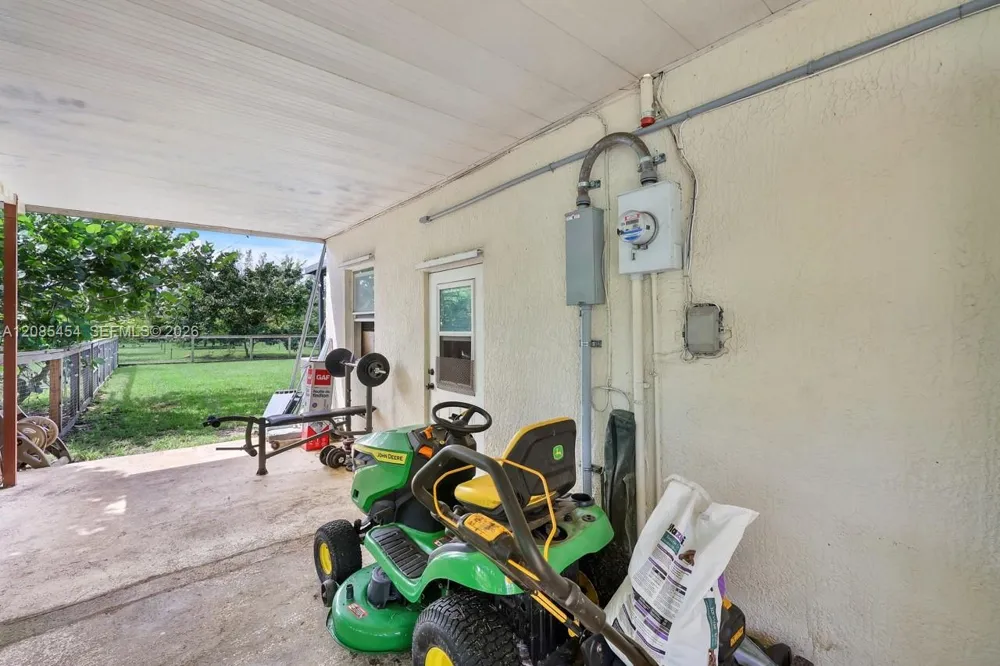 19620 SW 234th St Homestead, FL 33031